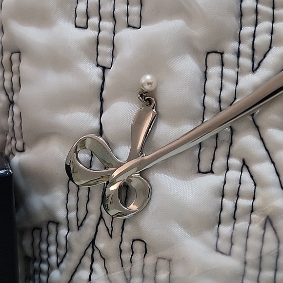 ❤️ Mikimoto International Pearl Silver Tone Fork Set - Picture 4 of 11